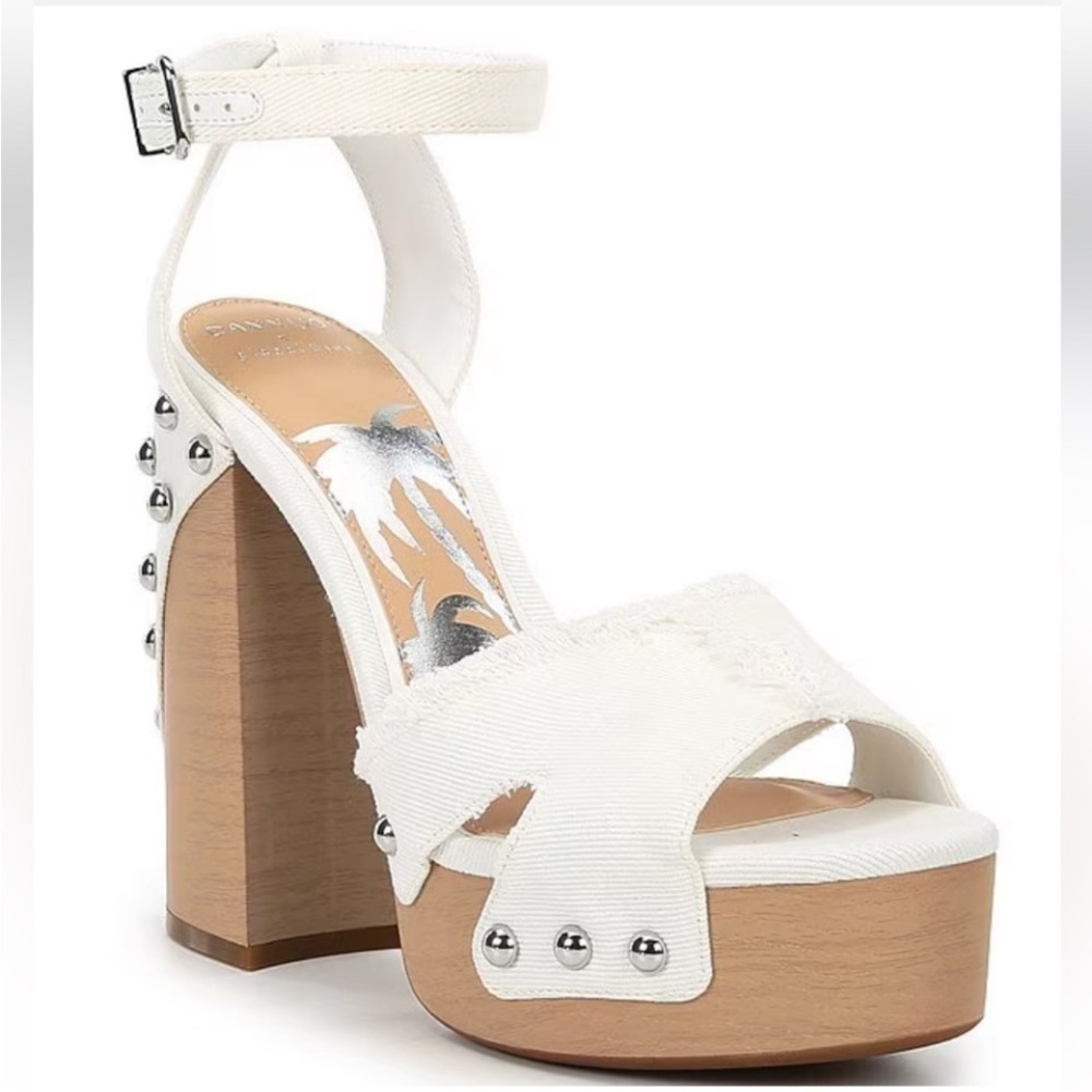 NWOB Gianni Bini DANNIJO Daisy Denim Studded Platform Sandals Size 8.5 M